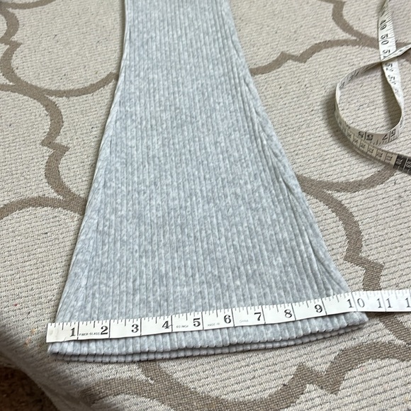 Aerie Gray Groove-On Velour High Waisted Pull on Ribbed Flare Pants,size XS - Picture 6 of 13